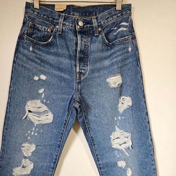 NWT LEVI'S 501 STRAIGHT RIPPED JEANS 27 X 26 WOMENS - Picture 2 of 16